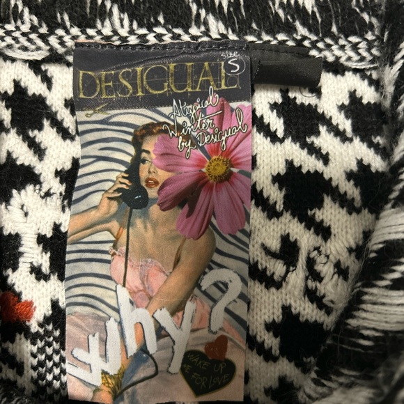 Sweater - Picture 2 of 2